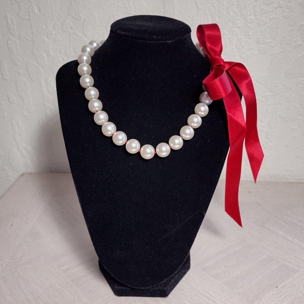 Faux Pearl and Ribbon Necklace